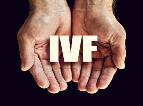 Εξωσωματική γονιμοποίηση: 25 άδειες χορηγήθηκαν σε γυναίκες ηλικίας από 52 έως 54 ετών!!