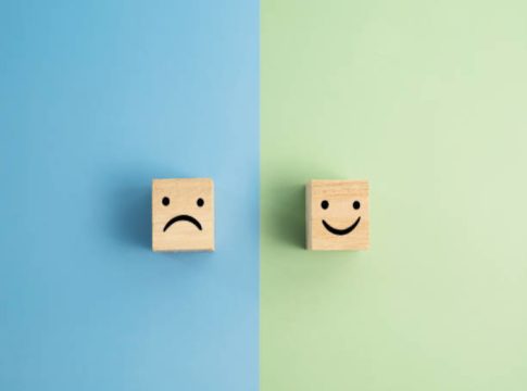 Ανάμεσα στην Χαρά και την Λύπη.